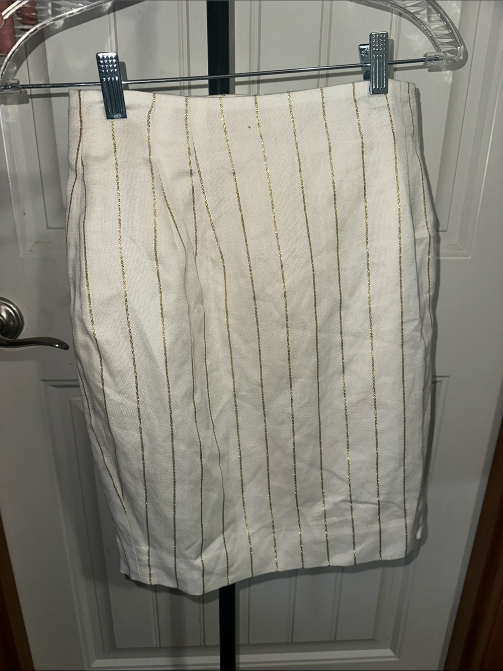 Classiques Entier White Pencil Skirt with Gold Pinstripes size 10